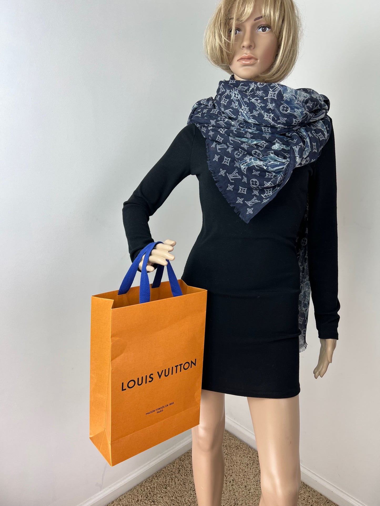 Women's Louis Vuitton Scarf, size Maxi (Blue)