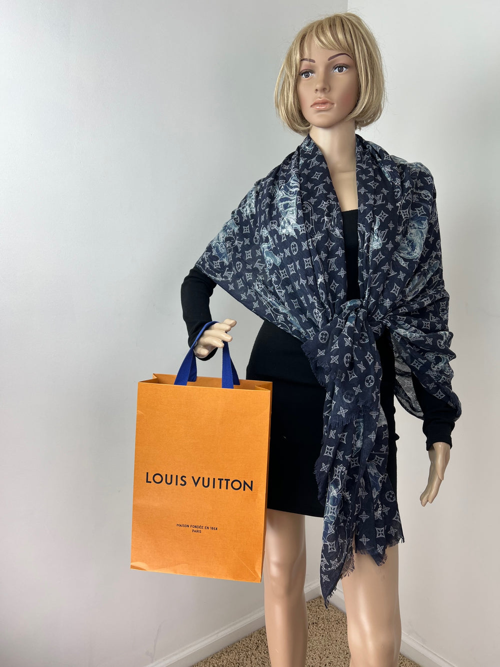 Louis Vuitton LV Monogram Silk Cashmere Brown Dark Blue Scarf Wrap