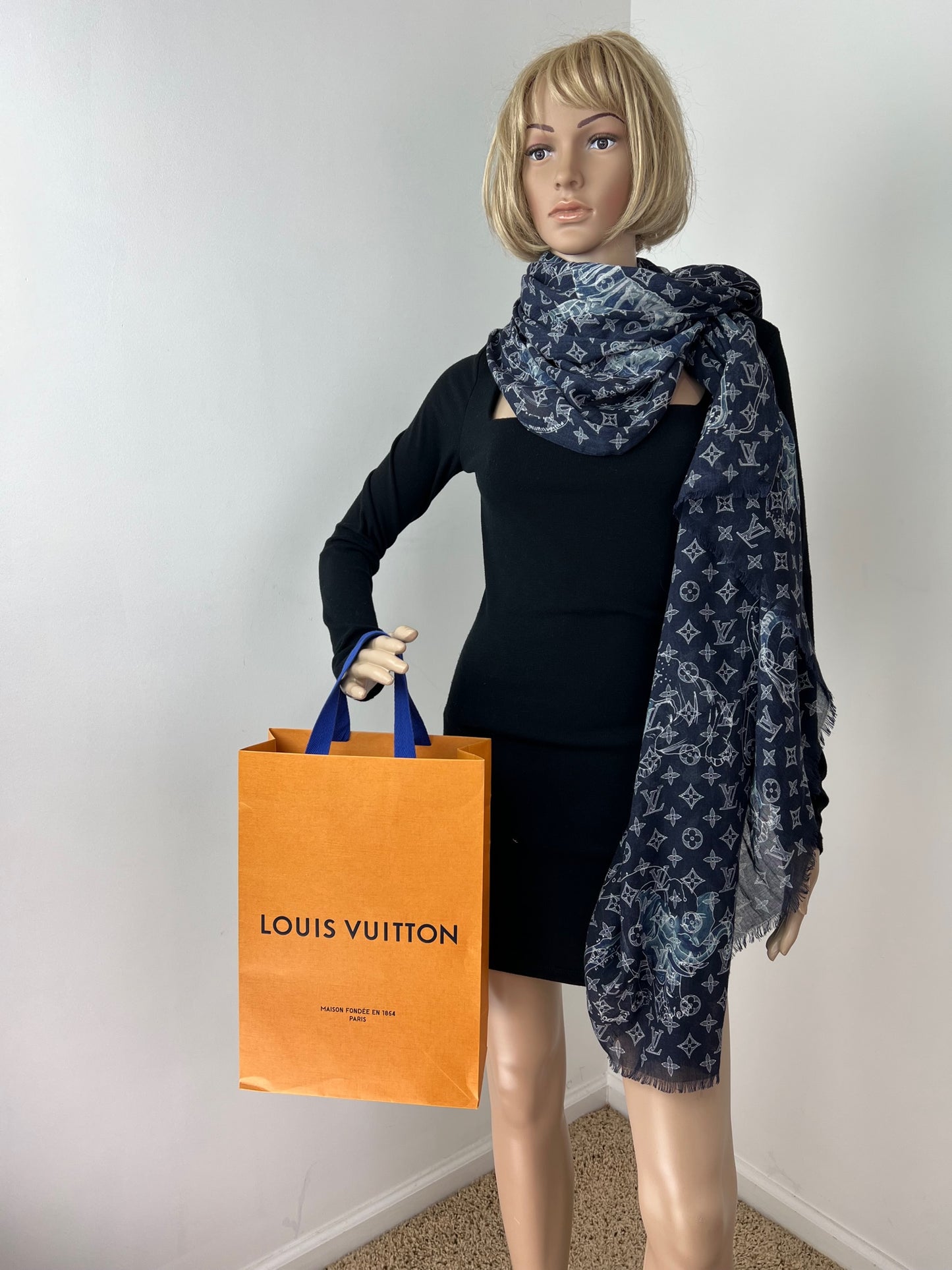 Louis Vuitton Scarf Chapman Brothers Stole Blue Monogram LV Wrap Cashmere