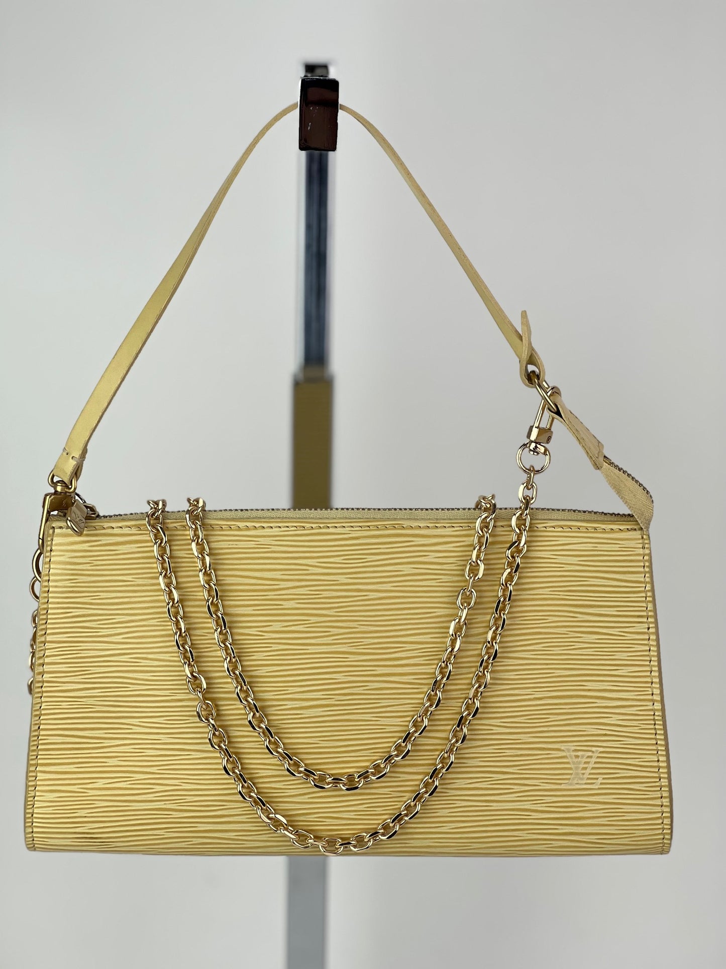 Louis Vuitton Pochette Accessories Epi 24 Yellow Leather Crossbody Bag –  Debsluxurycloset