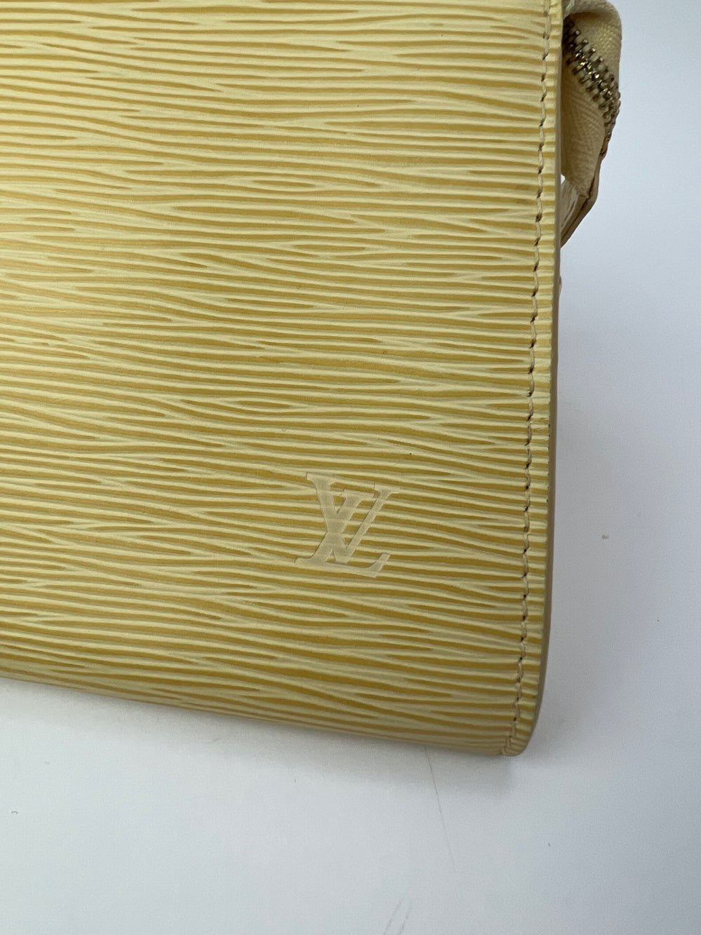 Louis Vuitton Pochette Accessories Epi 24 Yellow Leather Crossbody Bag –  Debsluxurycloset