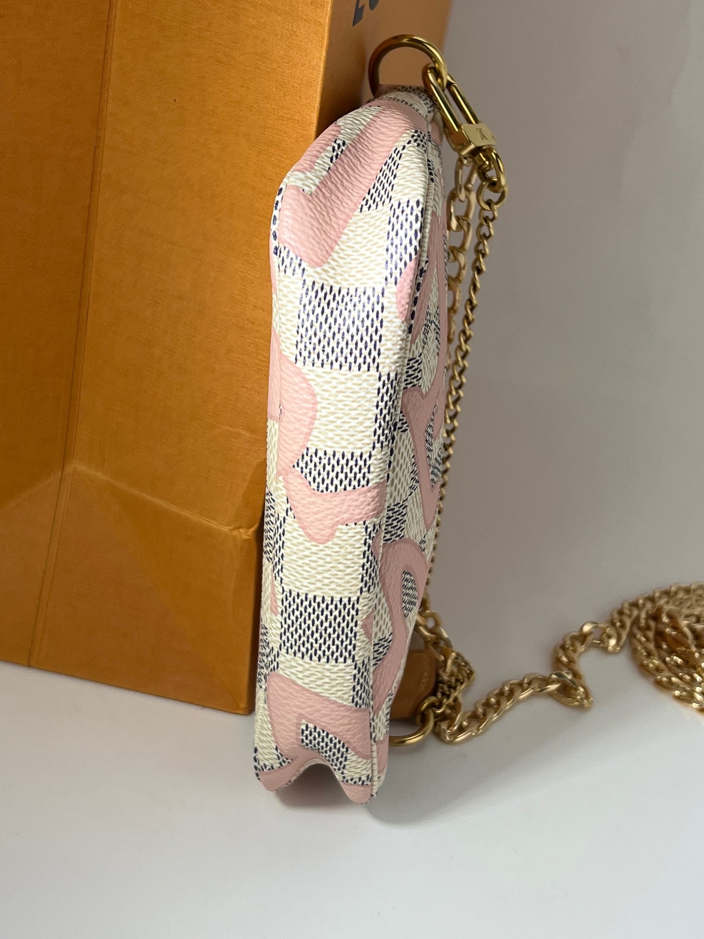 Louis Vuitton Limited Edition Tahitienne Mini Pochette Accessories in  Damier Azur Rose Ballerine - SOLD