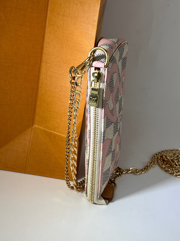 Louis Vuitton Damier Azur Pochette Accessories – Dina C's Fab and