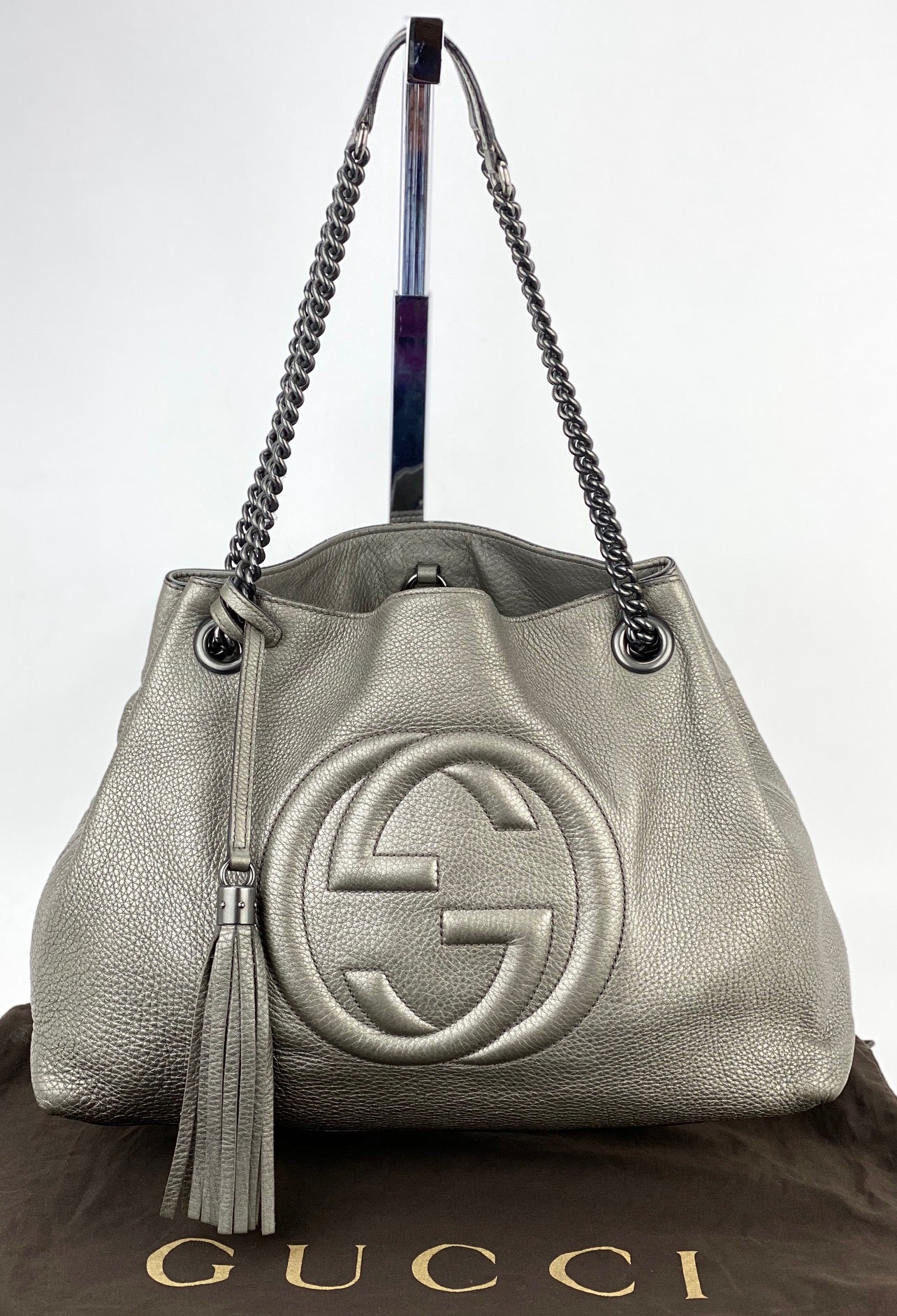 Gucci Metallic Leather Soho Disco Bag (SHF-19572) – LuxeDH