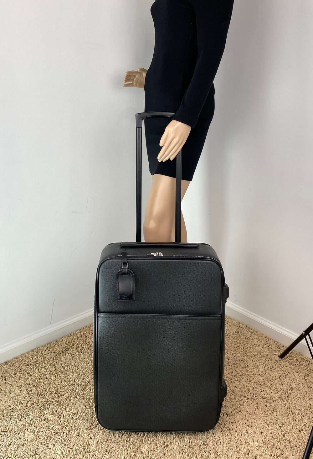 Louis Vuitton Pegase Luggage Epi Leather 55 Black - Pristine condition