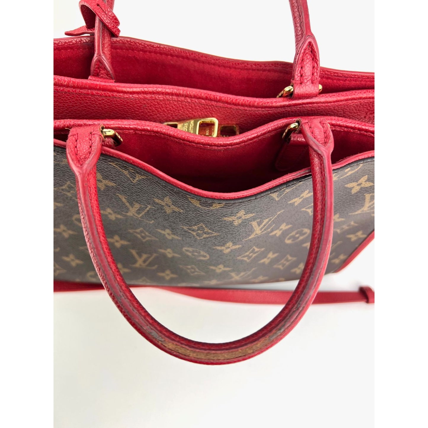 LOUIS VUITTON Popincourt MM Monogram Red Leather Shoulder Hand Bag –  Debsluxurycloset
